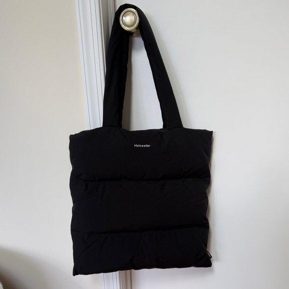 HOLZWEILER Ulriken Black Tote Bag - Picture 5 of 8